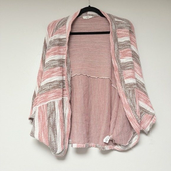 entro Sweaters - Entro‎ Womens Cardigan Size Small